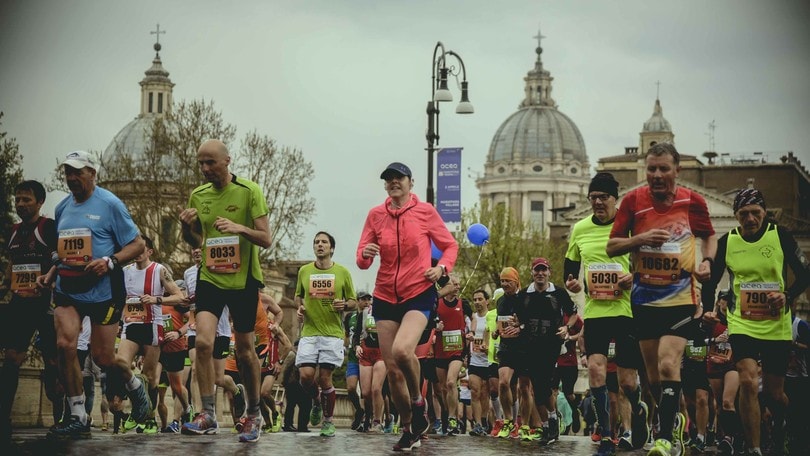 Niente maratona di Parigi, tutto rimandato a ottobre per 65mila iscritti. E' caos gare