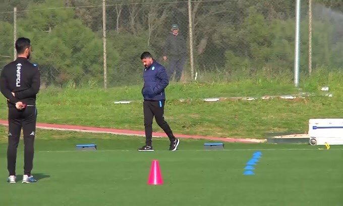 Ufficiale: porte chiuse per Barcellona-Napoli