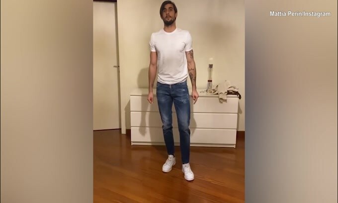 Palleggi con la bottiglia per Perin, ma i risultati sono disastrosi!
