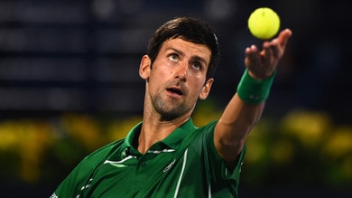 Coronavirus, Djokovic: “Prego per la vostra salute, stiamo a casa”