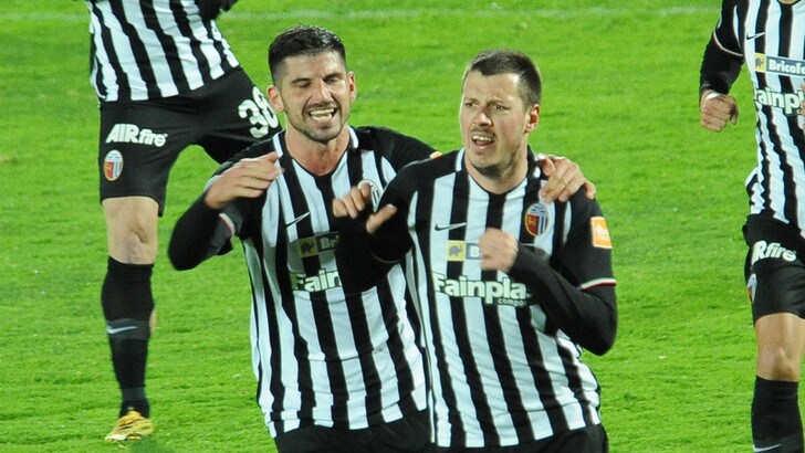 Ascoli, Abascal festeggia il ritorno al centro sportivo