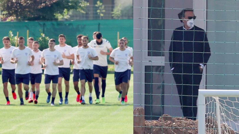 Cellino con la mascherina agli allenamenti del Brescia