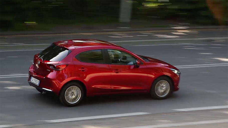Video: Mazda2, “piccola” al top