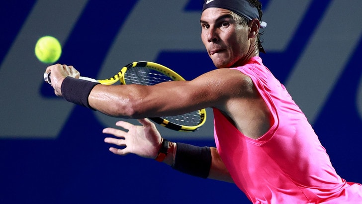 Nadal attacca: