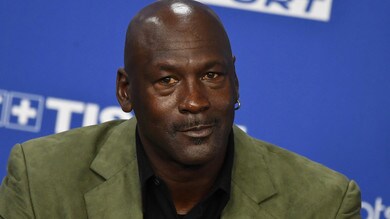Michael Jordan, l'omaggio a Maradona: "Addio leggenda"