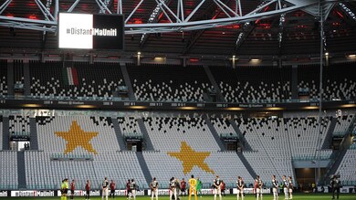 Juve-Milan, commovente minuto di silenzio per le vittime del Covid-19