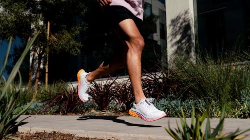 HOKA ONE ONE lancia Clifton Edge, il top dell'innovazione tecnologica