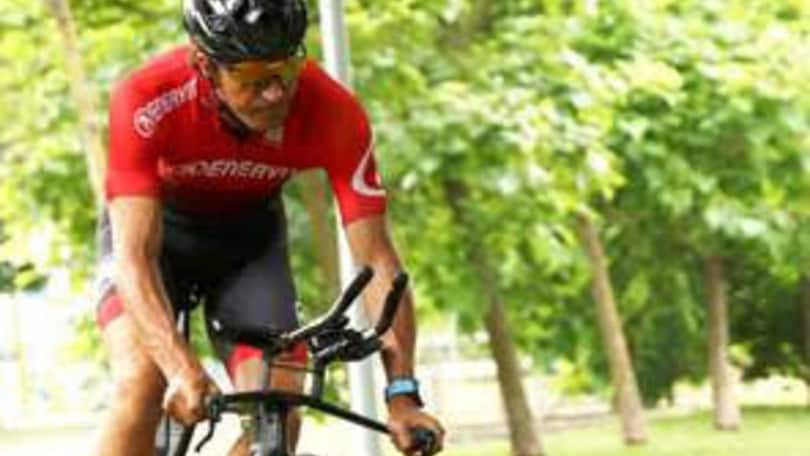 Il nuovo Isotonic gel di Enervit si assume senza acqua