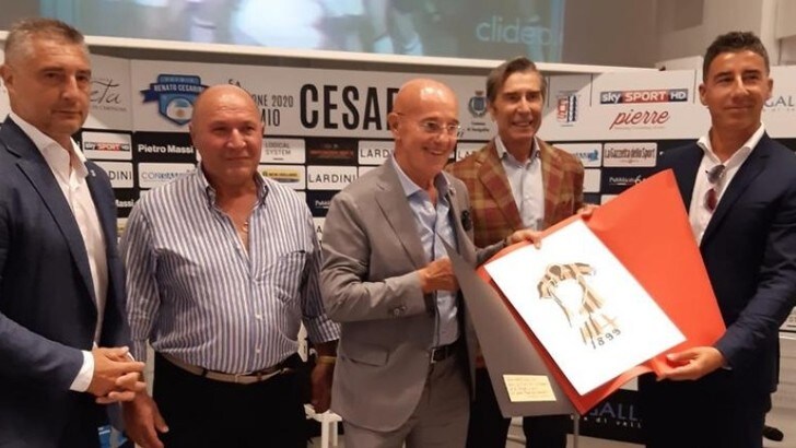 A Mertens, Caicedo e Cutrone il
