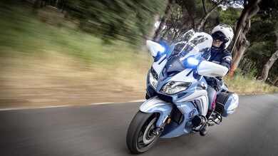 La Polizia sceglie la sua nuova moto: è Yamaha FJR1300AE