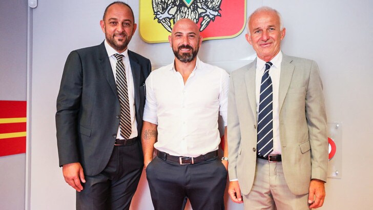 Catanzaro, ufficiale: panchina affidata a Calabro