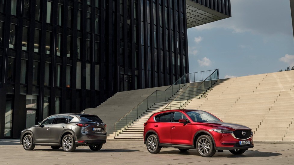 L'evoluzione degli Sport Utility Vehicle della Casa giapponese, dalle origini all'elettrica MX-30, passando per la famiglia CX
