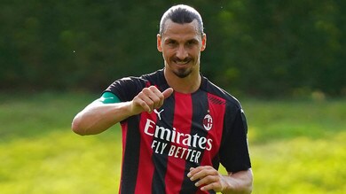 Ibra capitano e show di Paquetà: poker per il Milan
