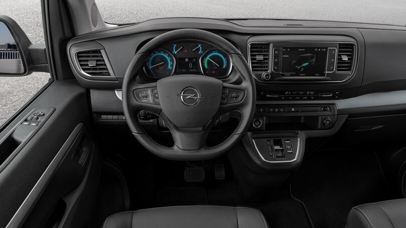 Opel Zafira-e Life, la monovolume full electric: il test