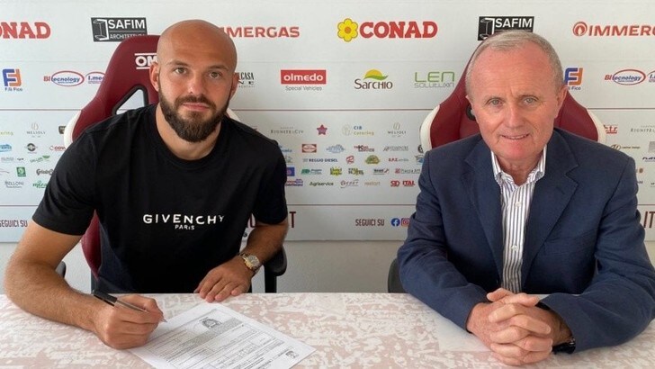 Ajeti alla Reggiana, è ufficiale