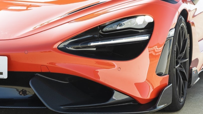 McLaren 765LT, un gioiello di potenza