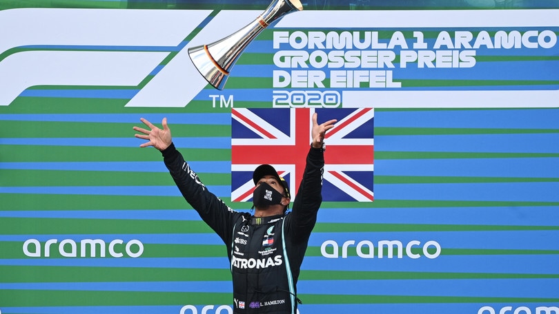 Gp Eifel, Hamilton: "Orgoglio enorme eguagliare record Schumacher"