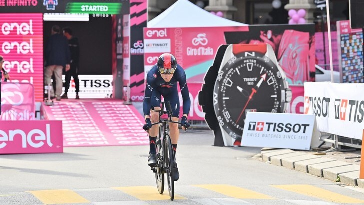 Giro d'Italia: 15/a tappa a Hart, Almeida resta maglia rosa