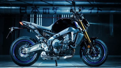 Yamaha MT-09 SP 2021: nuda e aggressiva