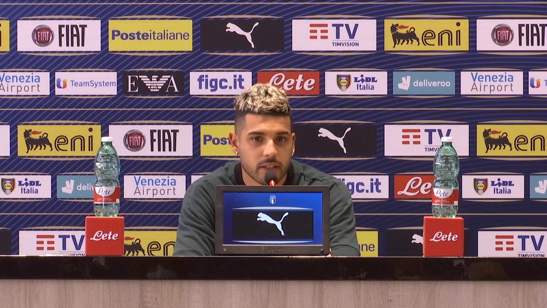 Emerson: "Non è un momento facile"
