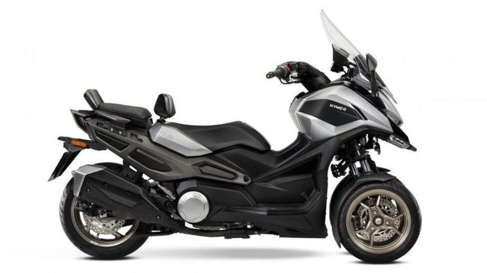 Realizzato sulla base dell'AK 550, lo scooter di Taiwan è disponibile con un design rinnovato, illuminazione full LED e un bicilindrico da 51,6 cavalli