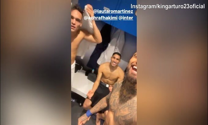 Vidal, grande festa negli spogliatoi!