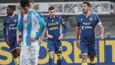 Lozano illude il Napoli, poi il crollo: tris del Verona