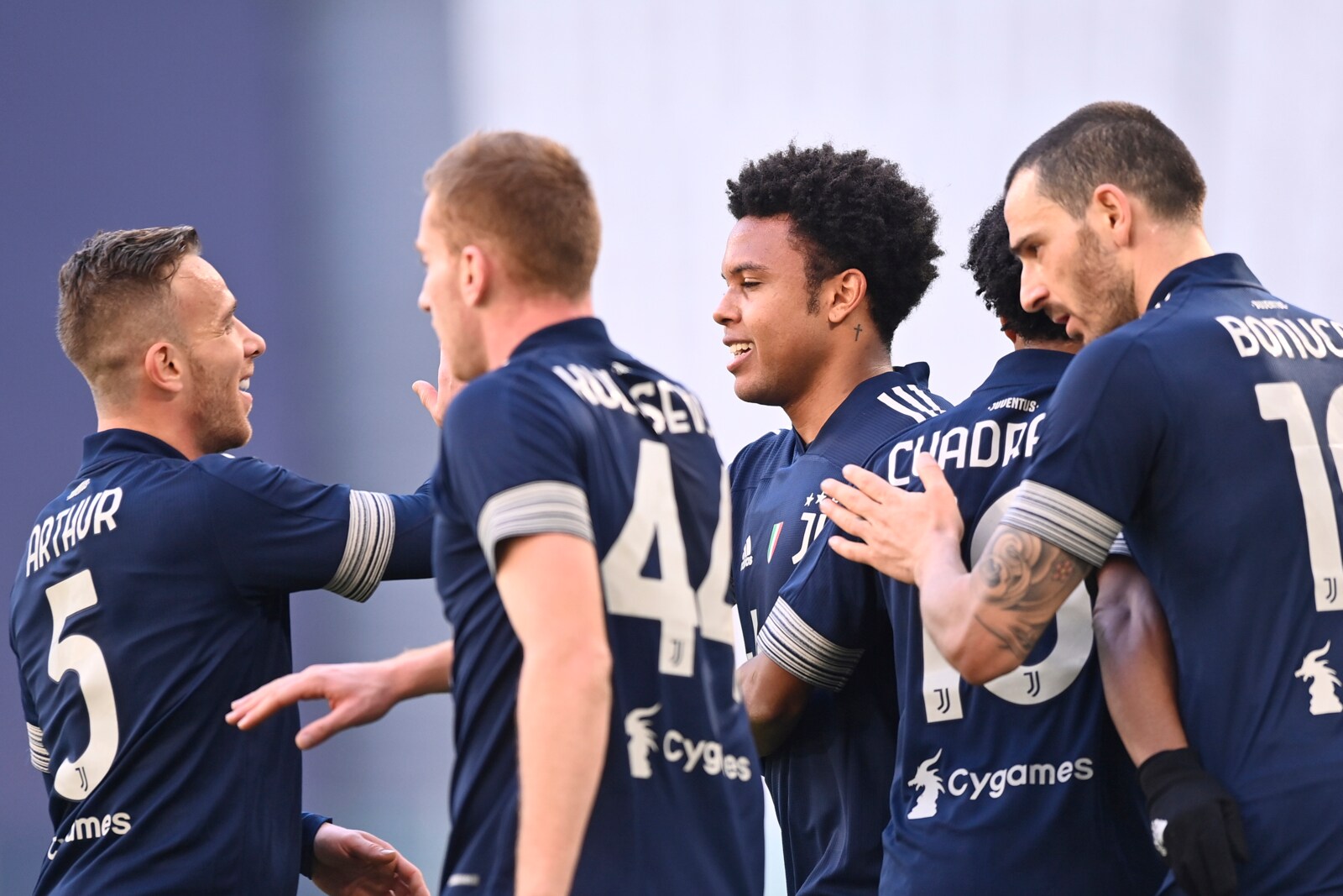 Pagelle JuveBologna Szczesny para tutti. Chiellini c'è, Bernardeschi meno