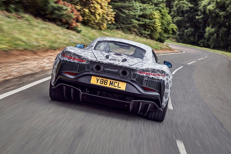 McLaren Artura, i muletti anticipano la presentazione