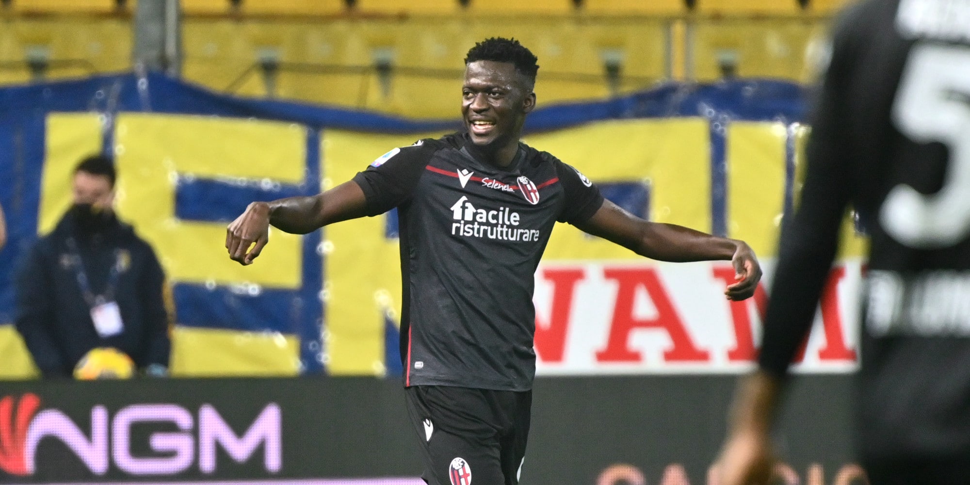 Barrow-Orsolini, il Bologna si rialza: tris al Parma!