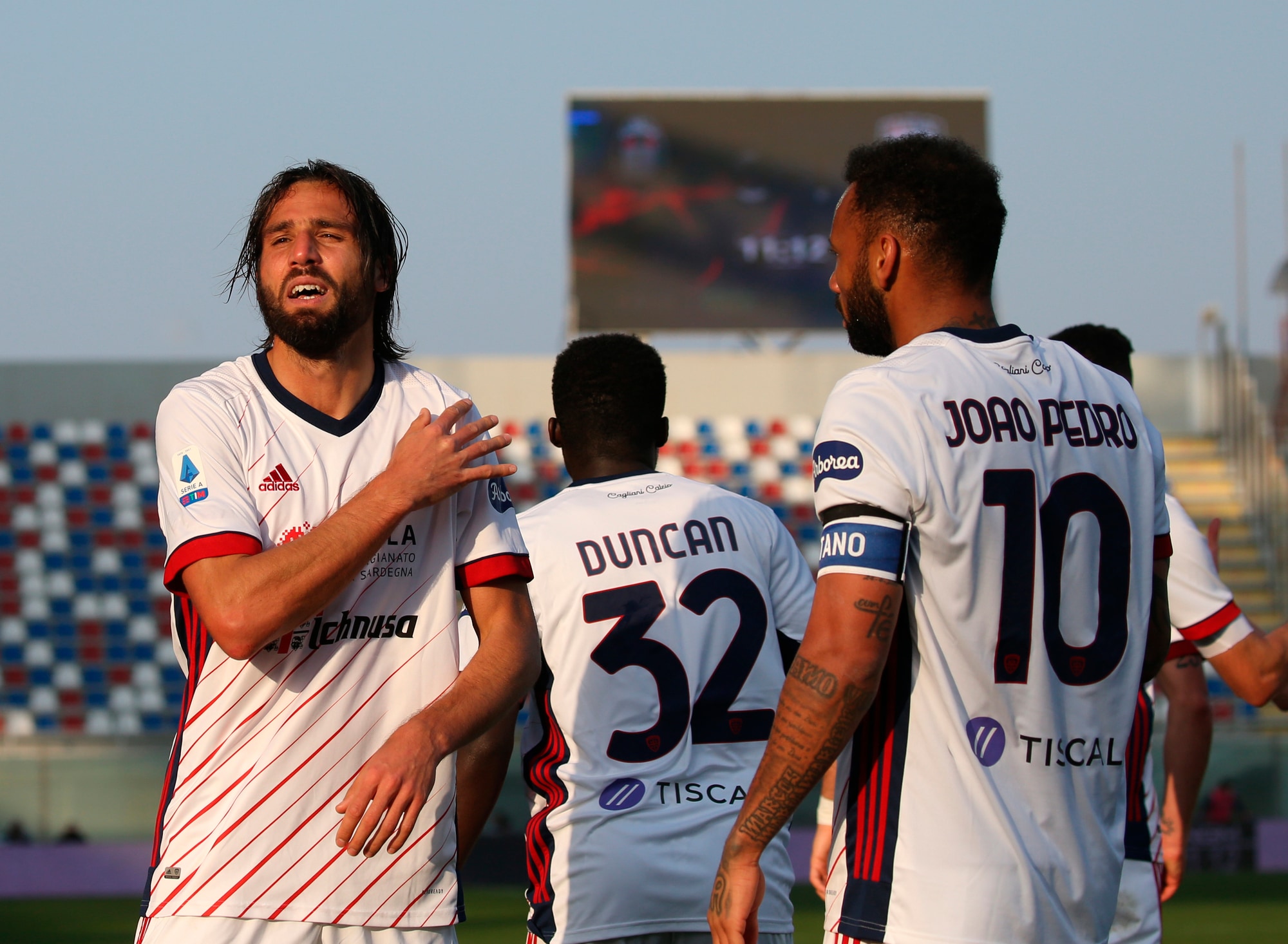 Il Cagliari riparte con Semplici: Pavoletti-Joao Pedro e Crotone ko