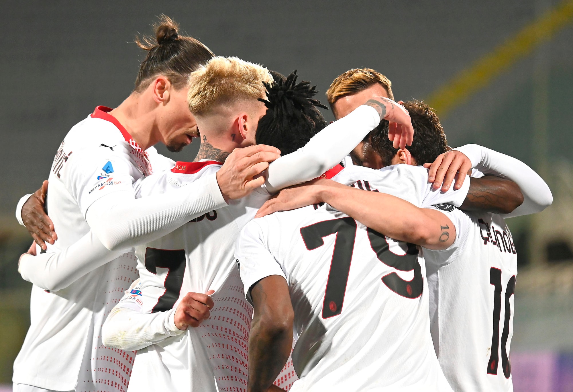 Show tra Fiorentina e Milan: a segno Ibra e Ribery, decide Calhanoglu