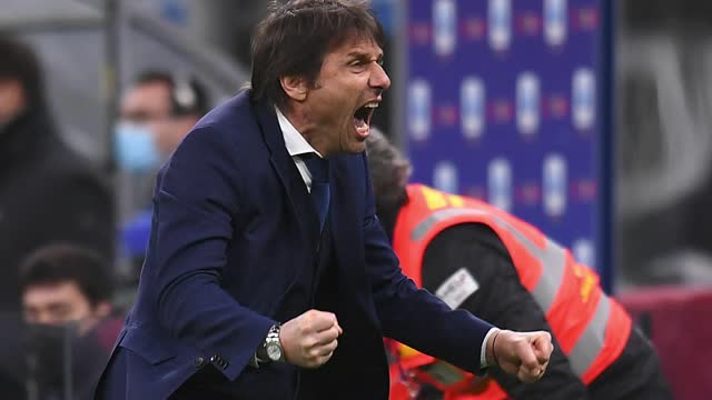Conte vede il traguardo: "Mancano tanti punti e la pressione sale"