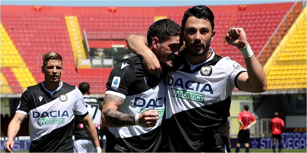 Poker Udinese al Benevento: gol e spettacolo al Vigorito