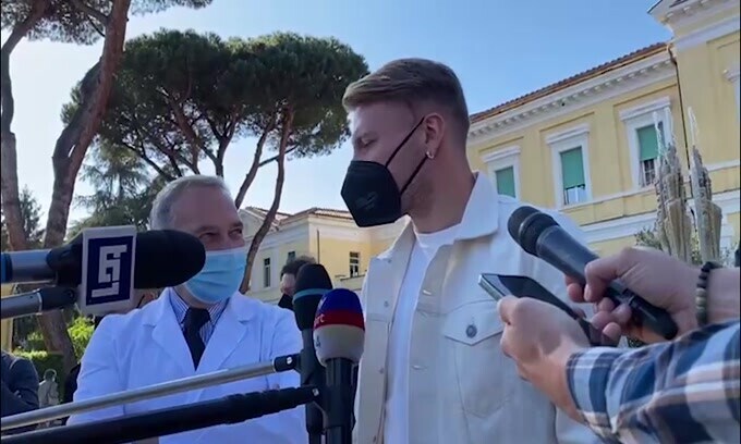 Immobile dopo la vaccinazione: "É importante farlo"