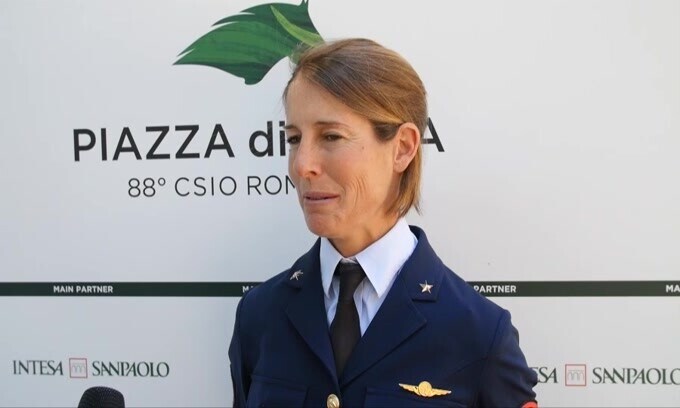 Giulia Martinengo guida l'assalto della Coppa delle Nazioni Intesa San Paolo a Piazza di Siena