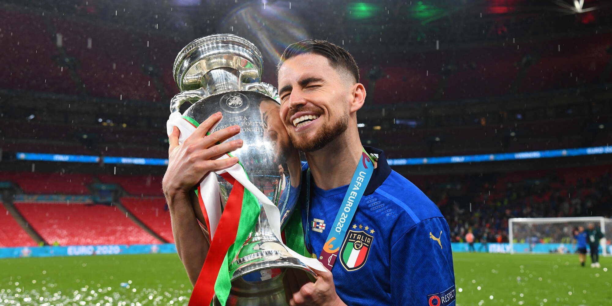 Trionfo Italia: la festa in campo di Mancini e degli azzurri