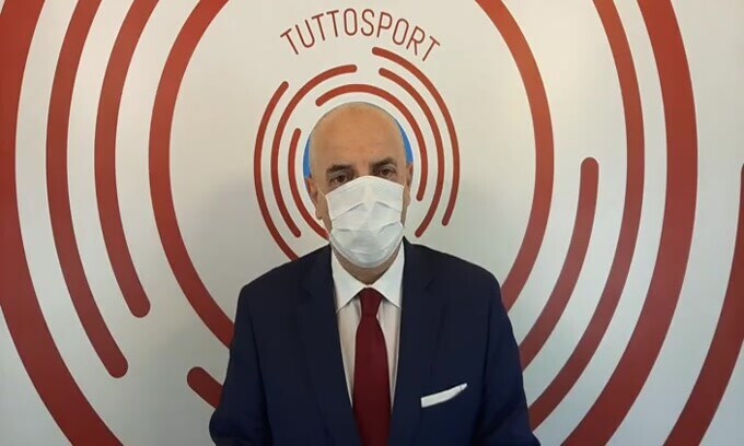 Casa Tuttosport. Mercato, Milan: Giroud è sbarcato a Milano. Juve: assalto a Chiesa, lo vogliono City, Liverpool, Bayern e United, ma i bianconeri replicano: non si vende. Fiorentina: presentato Italiano.