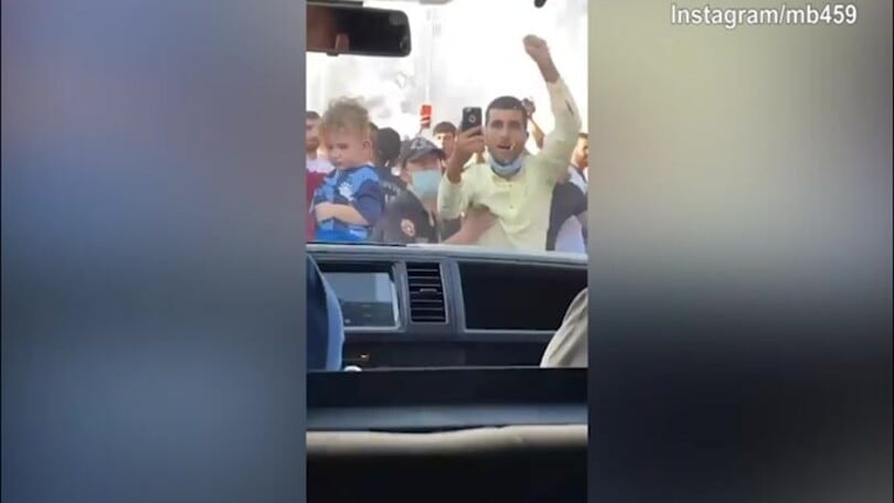 Turchia, che accoglienza dei tifosi per Balotelli!