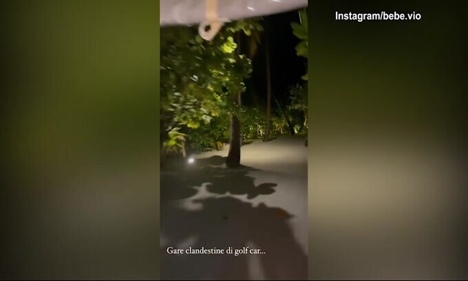 Bebe Vio scatenata, gara clandestina nel cuore della notte
