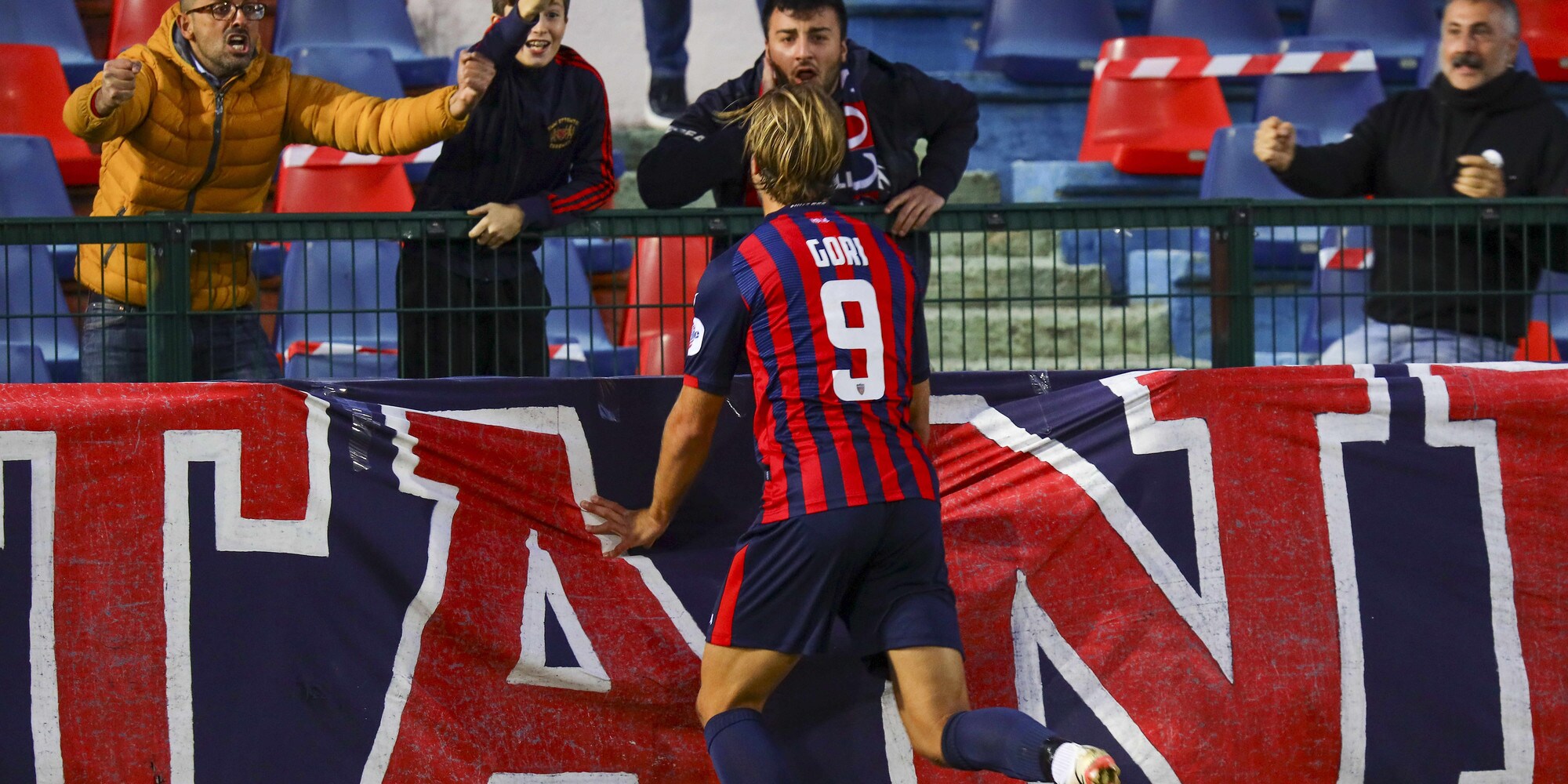 Serie B, Cosenza-Ternana 3-1: a Lucarelli non basta Mazzocchi