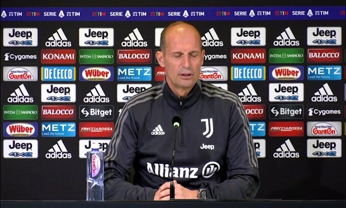 Allegri: "Ora zitti, testa bassa e pedalare"