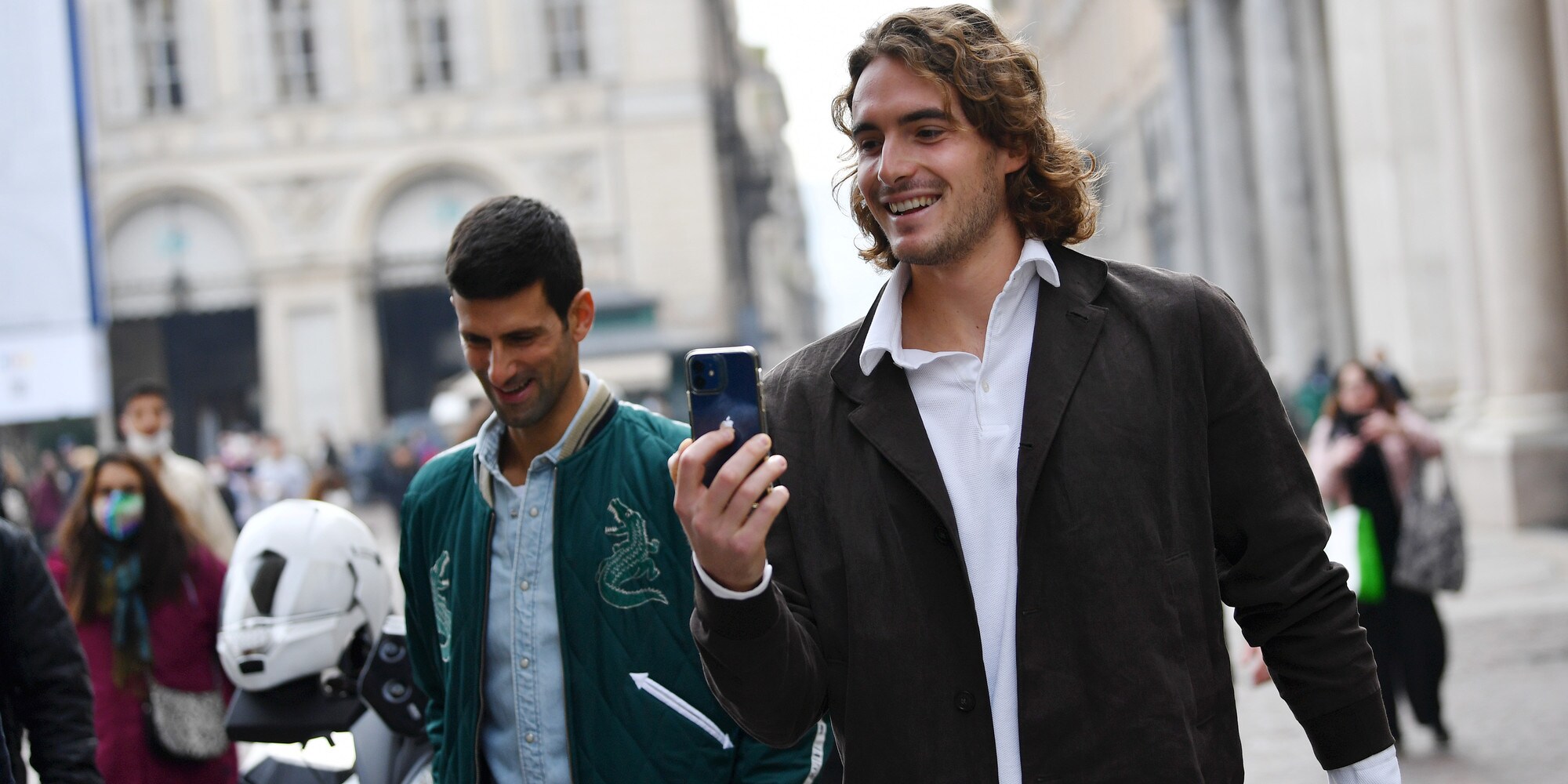 Tsitsipas su Djokovic e il vaccino: "Rispetto la sua scelta"