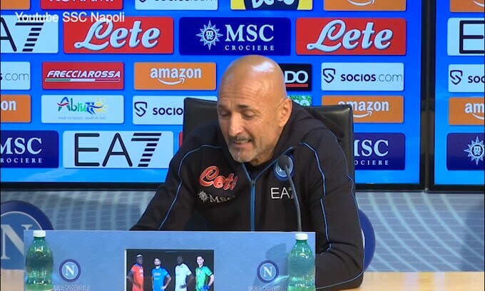 Spalletti: "Lozano? Se vogliono avere richieste devono fare risultati qui"