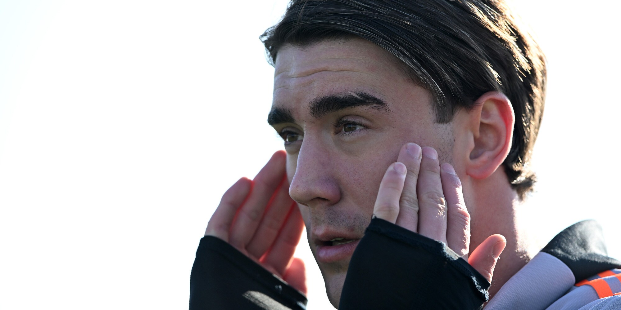 Vlahovic, primo allenamento con la maglia della Juve e colloquio con Allegri