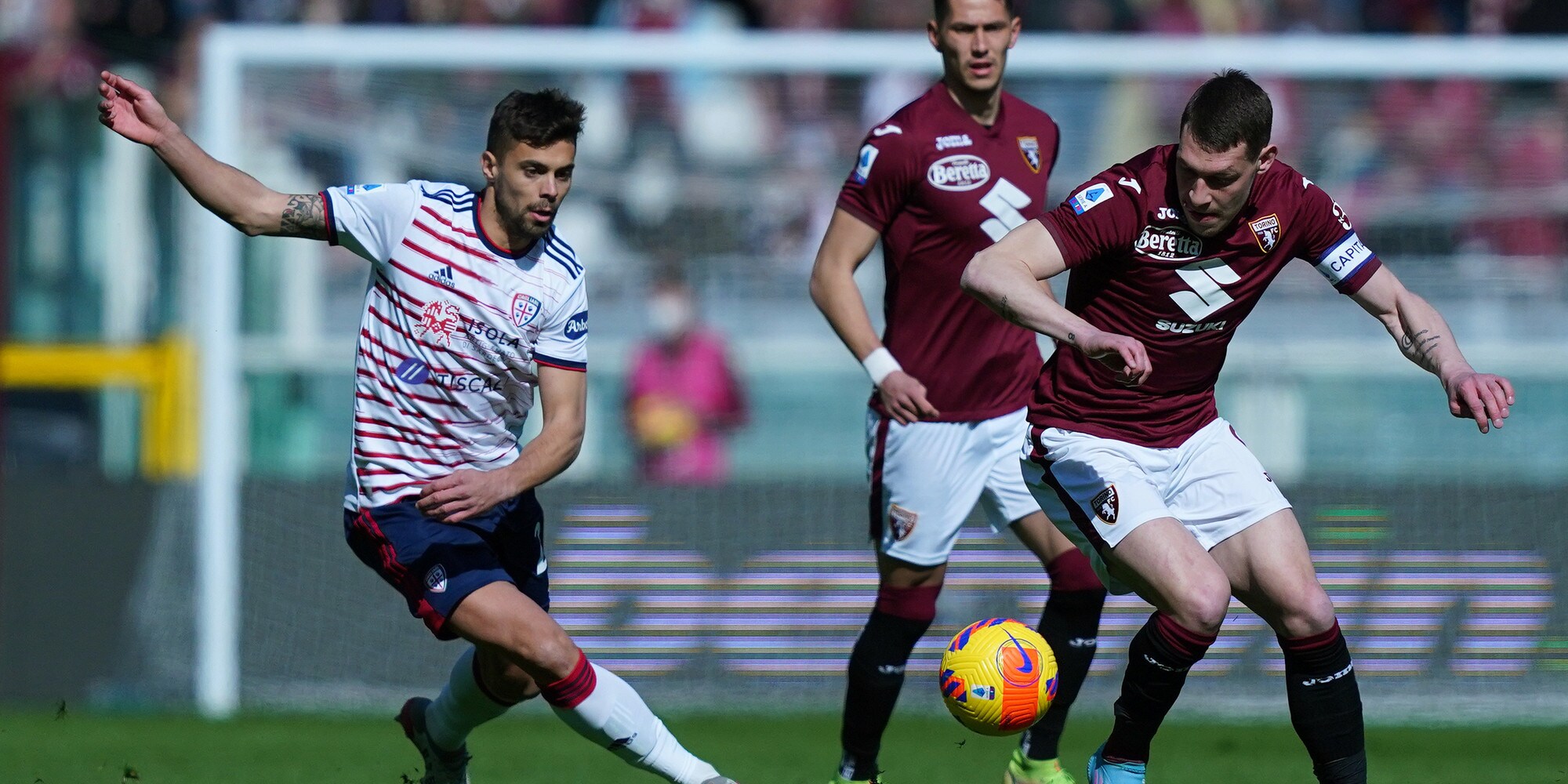 Belotti a -1 da Graziani, ma a Torino passa il Cagliari dell'ex Mazzarri
