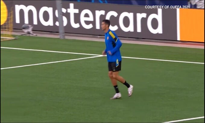 Cristiano Ronaldo chiede ai Red Devils di fissare il prezzo