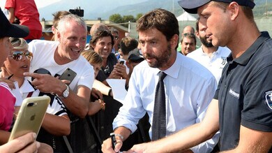 Juve, l'abbraccio unico di Villar Perosa