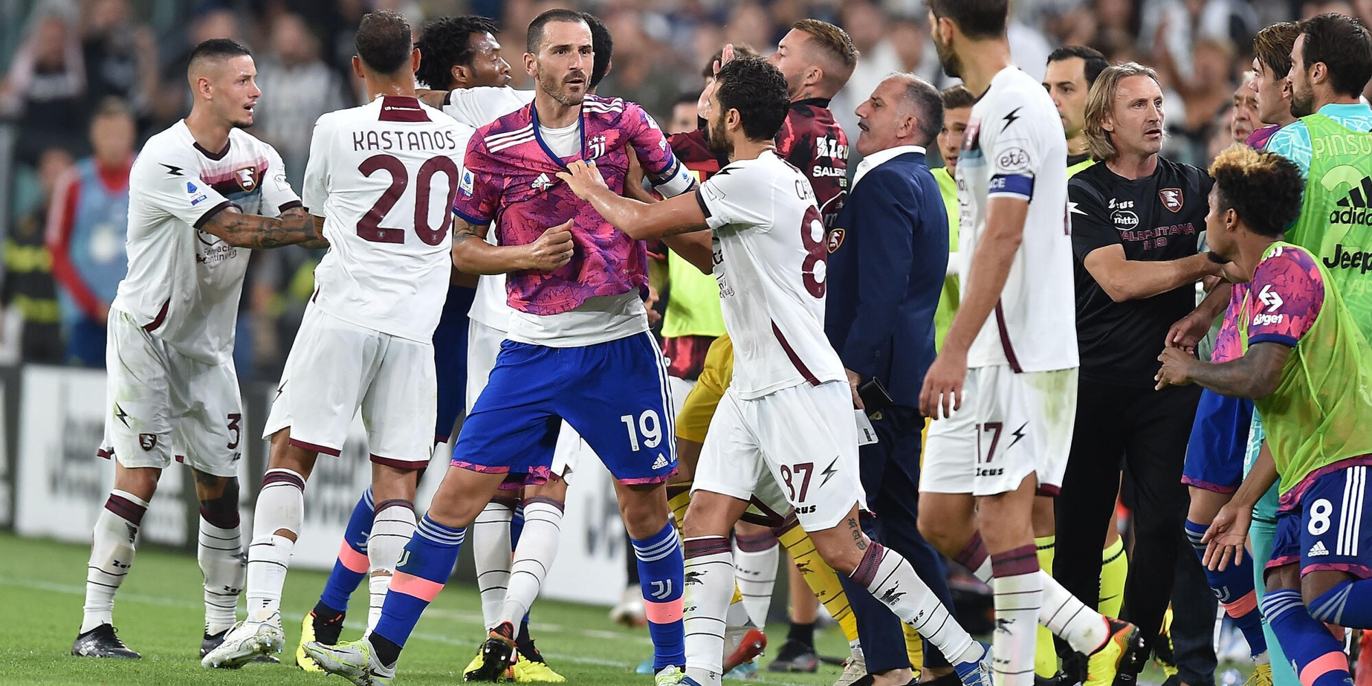 Juve, rimonta a metà: allo Stadium solo 2-2 con la Salernitana