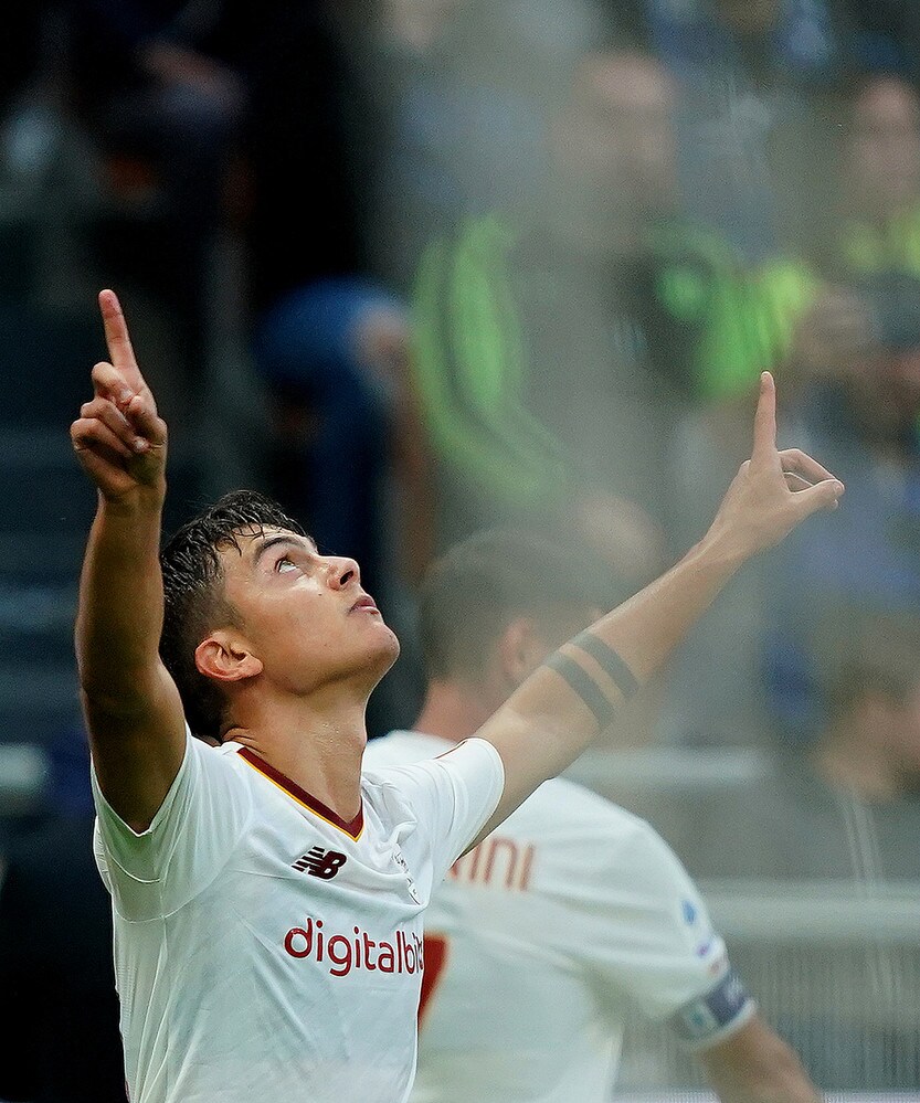 Dybala, dalla Juve alla Roma sempre gol all'Inter: mask e gioia FOTO